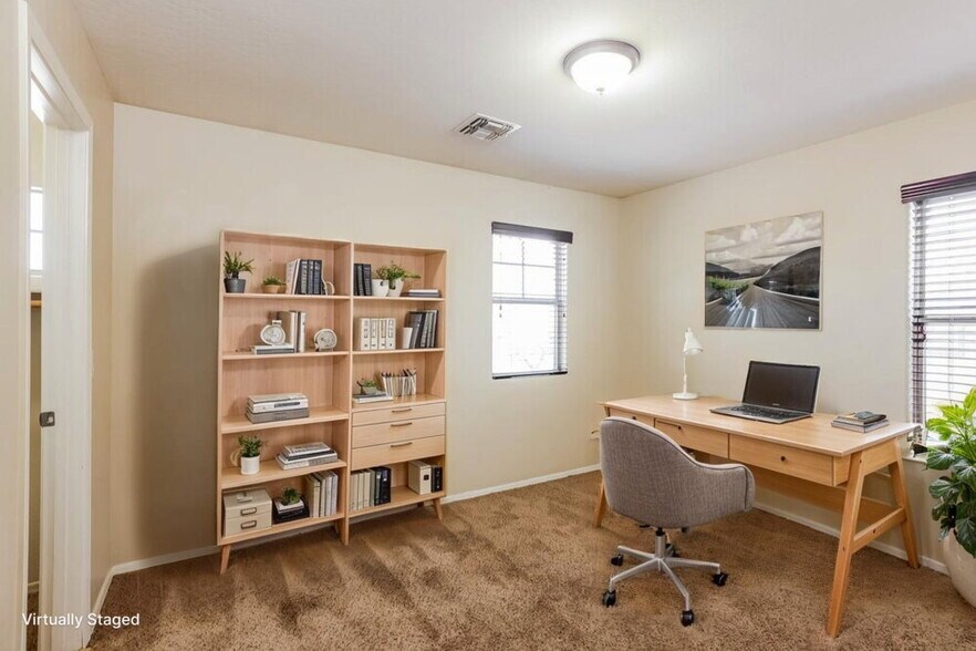 Building Photo - 7117 W Sophie Ln