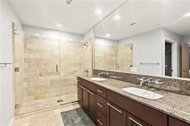 Building Photo - 1600 Barton Springs Rd