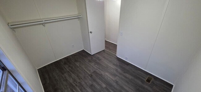 Building Photo - 8364 Cedar St