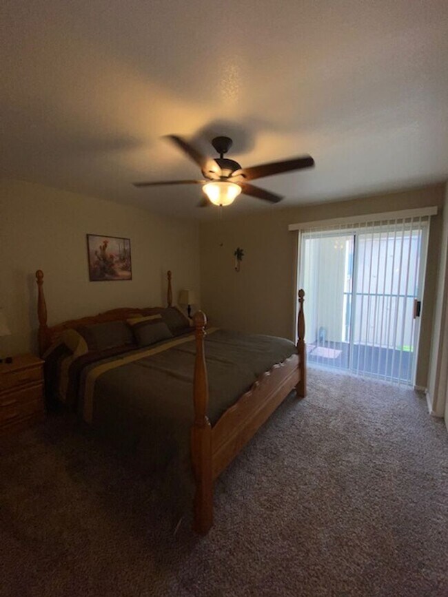 Building Photo - 1 Bedroom Laughlin Condo located in South Bay