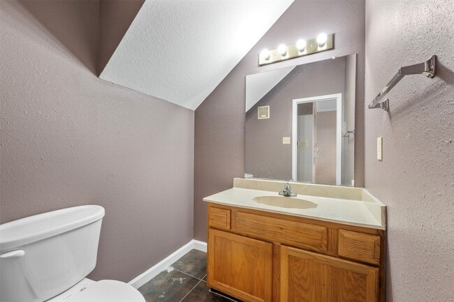 Building Photo - 7617 Cambridge St