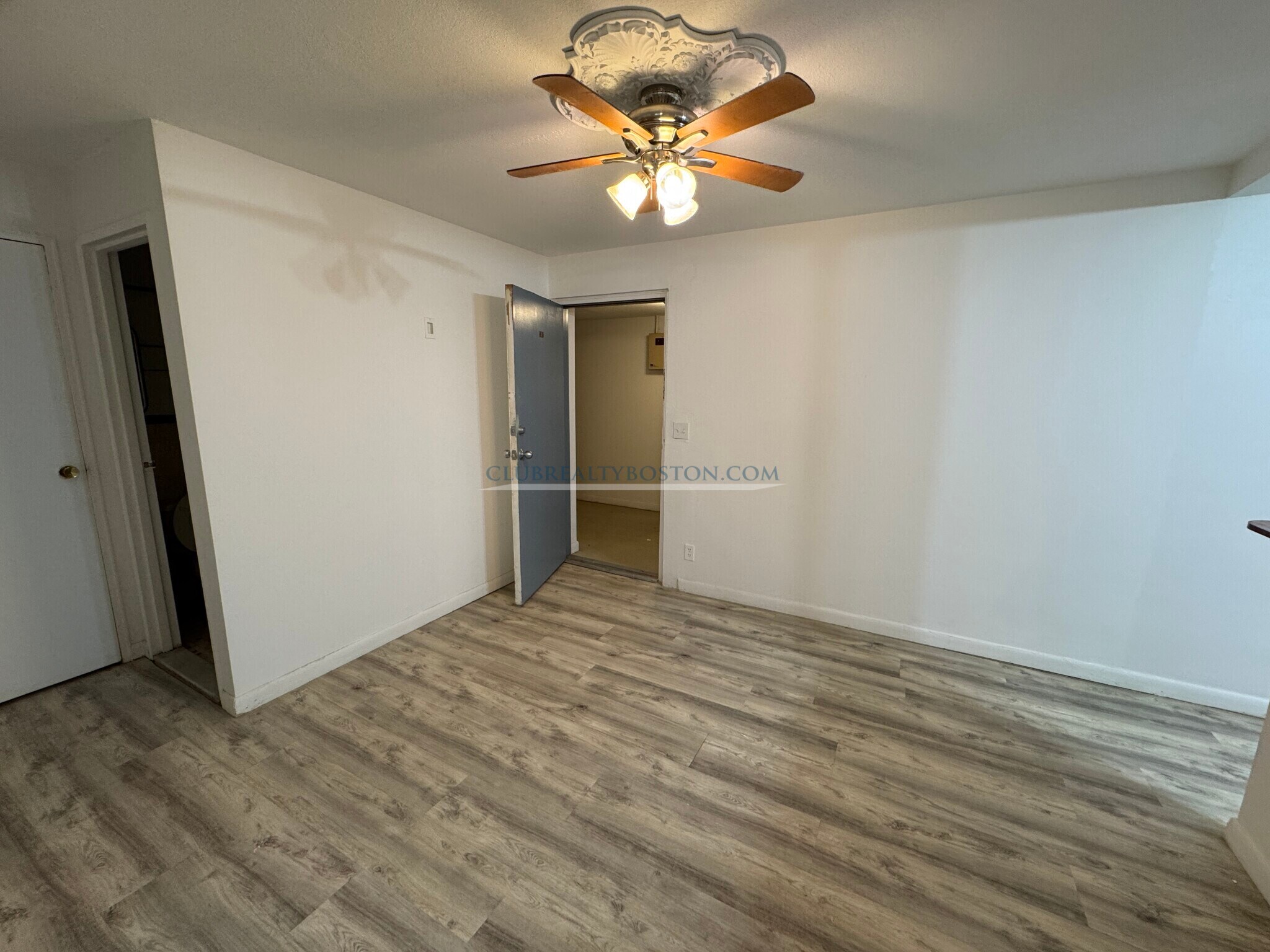Building Photo - 530 Washington St