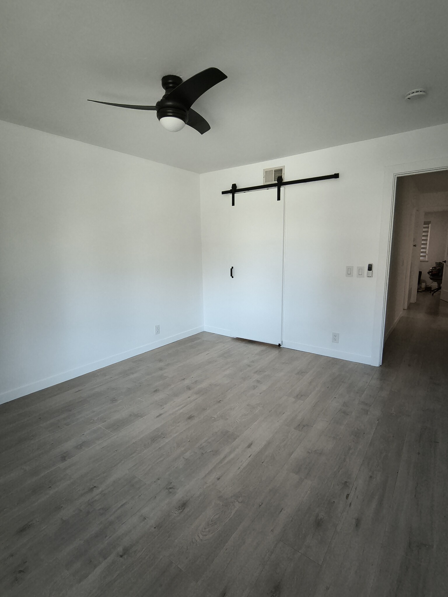 Building Photo - 21708 Lake Vista Dr
