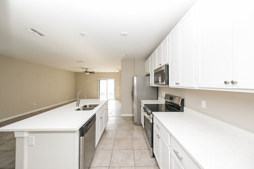 Building Photo - 14802 Diamond View Pl