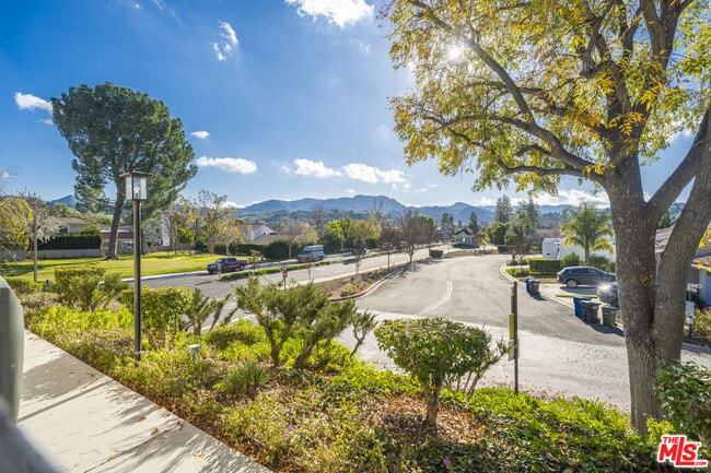 Building Photo - 2830 Lakeridge Ln