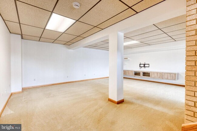 Building Photo - 18 Byway Rd