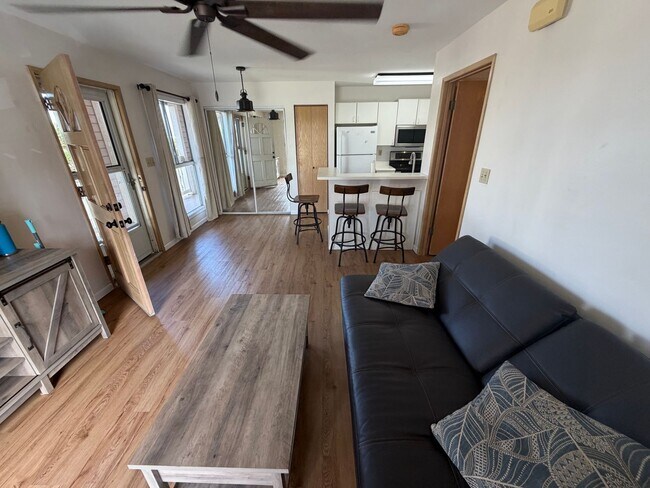 Building Photo - Iao Parkside Condo