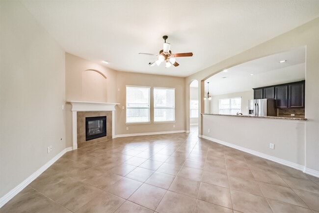 Building Photo - 14711 E Red Bayberry Ct