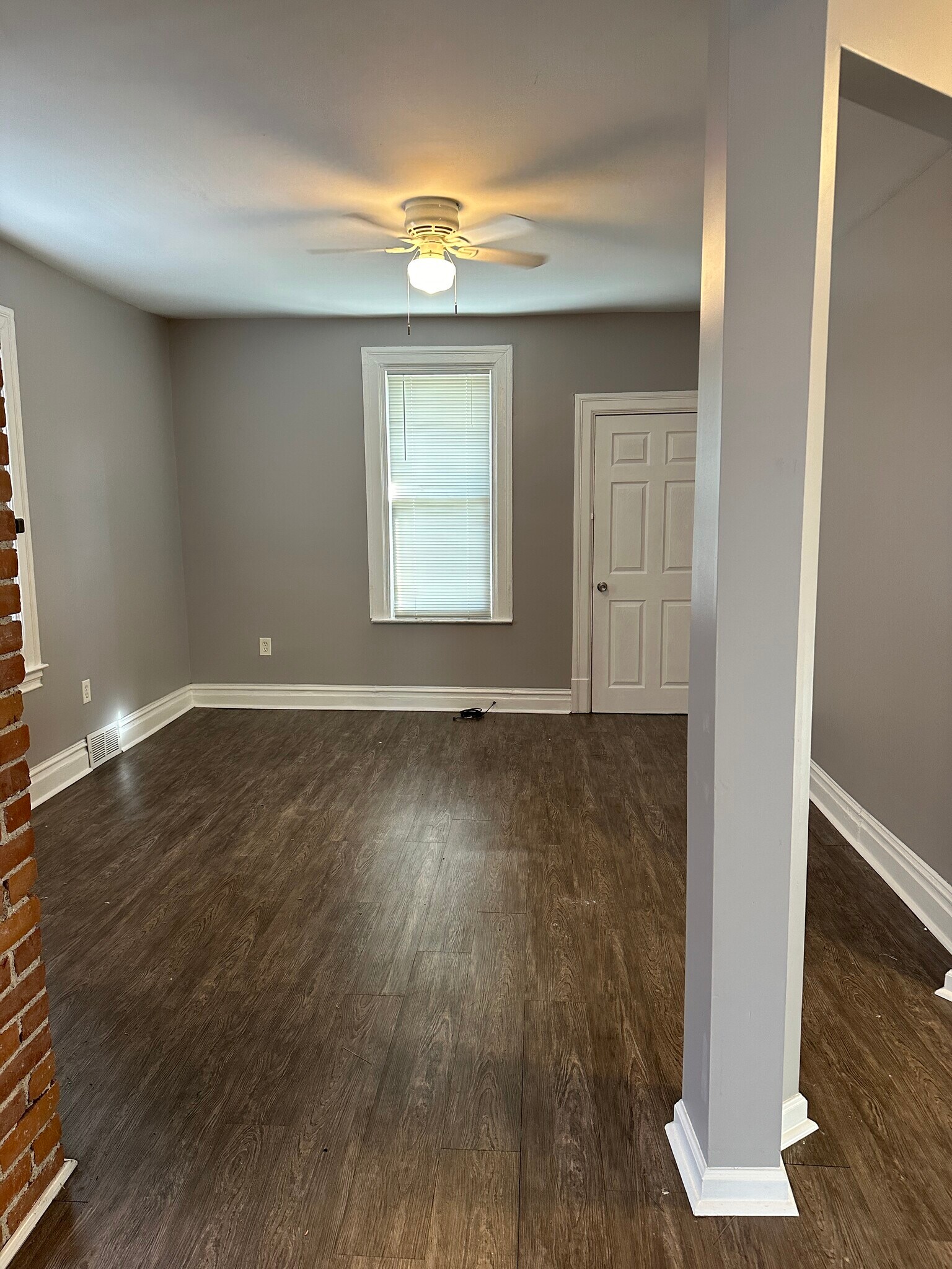 Building Photo - 48 Maytide St