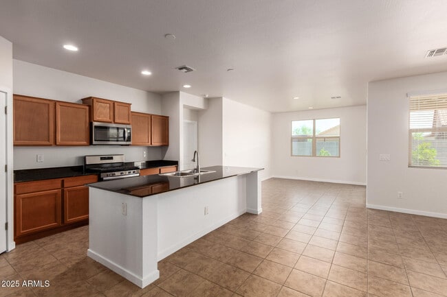 Building Photo - 4123 S 97th Dr