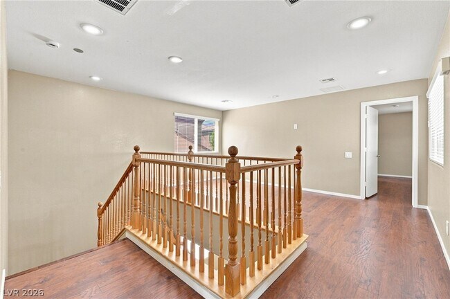 Building Photo - 11240 Woodland Violet Ave