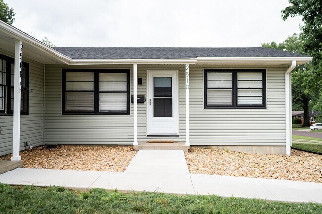 Building Photo - 2510 Braemore Rd