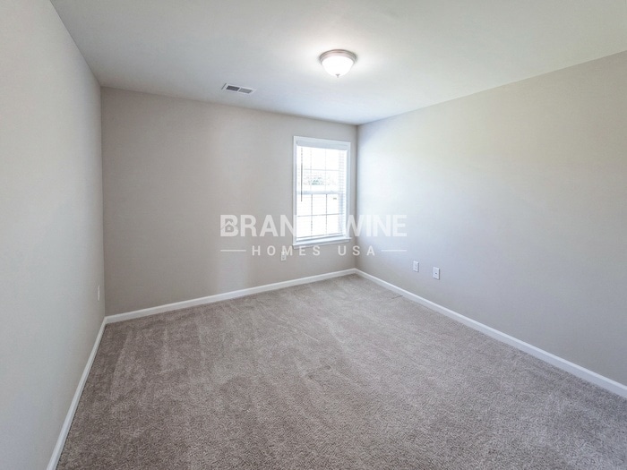 Building Photo - 1116 E Shoreview Rd