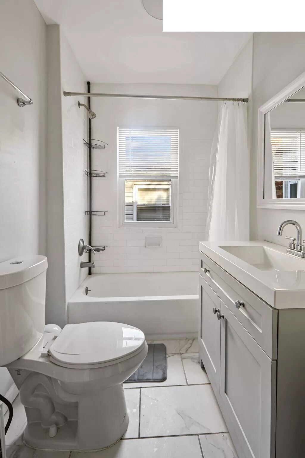 Building Photo - 2124 13th St SE