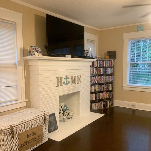 Building Photo - 1325 2nd Ave W