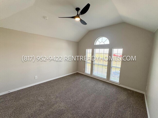 Building Photo - 2221 Overton Dr