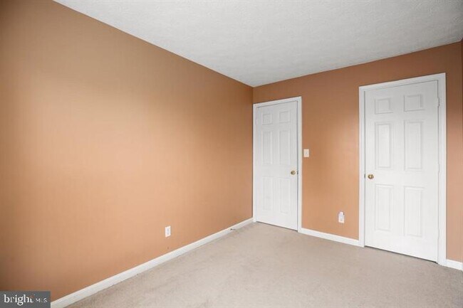 Building Photo - 504 Tolbelt Ct