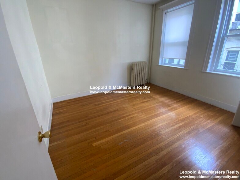 Building Photo - 1322 Commonwealth Ave