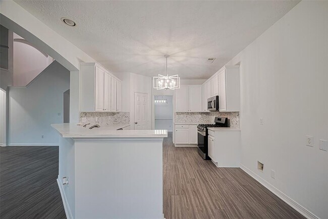 Building Photo - 2118 Westover Park Cir