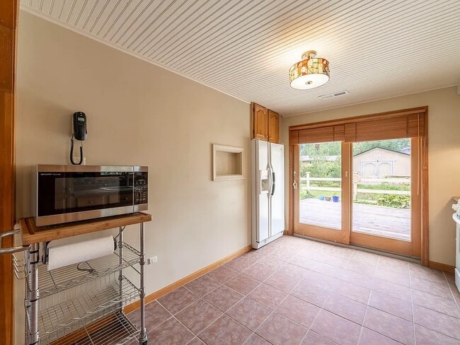 Building Photo - Rutledge Home