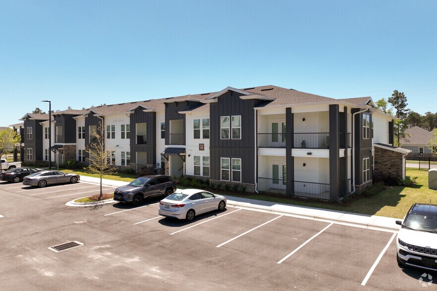 The Enclave at Deer Moss Creek - Primary Building View - The Enclave at Deer Moss Creek