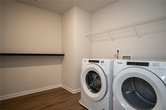 Building Photo - 13 Westerly Sta
