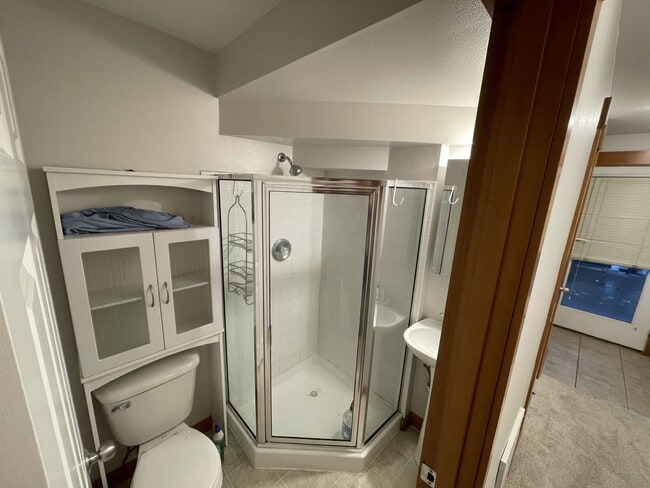 Building Photo - Wedgwood Townhome
