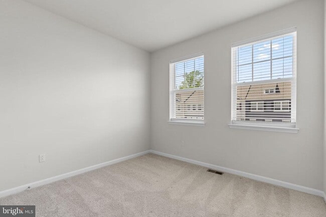 Building Photo - 7980 Patterson Wy