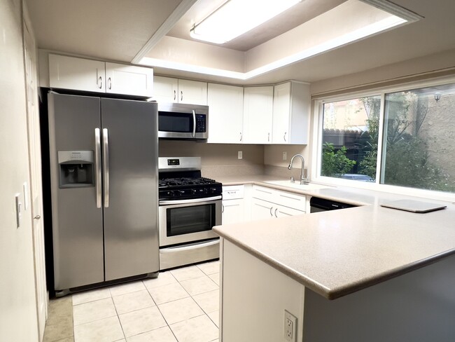 Kitchen - 20127 Leadwell St