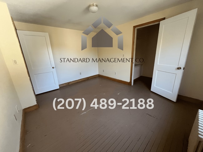 Building Photo - 4 Pierce St