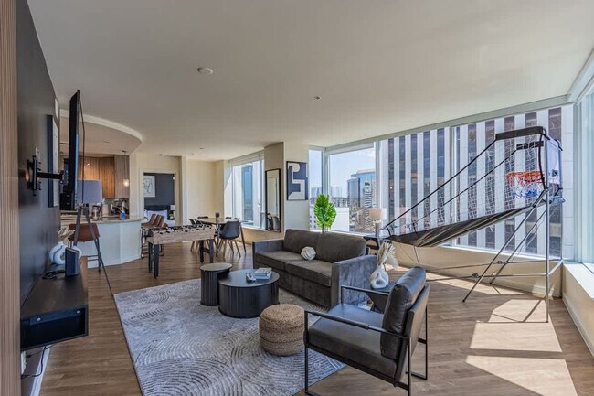 Building Photo - 44 W Monroe St