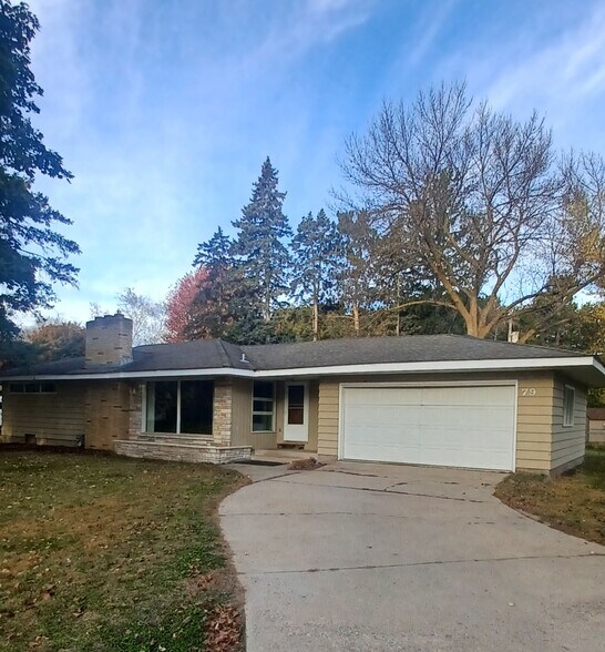 Calvary Park behind the house. - 79 Woodhill Rd