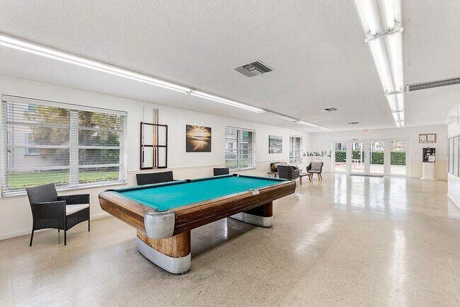 Building Photo - 4500 N Federal Hwy