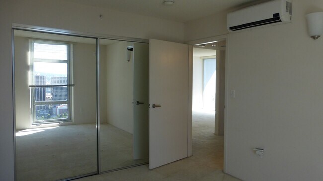 Building Photo - Kaka’ako/Downtown - 2 Bedroom, 2 Bathroom, 2 Parking
