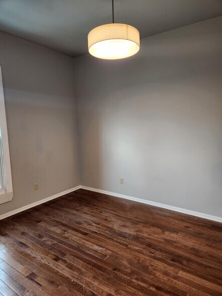Building Photo - 516 W Vine St