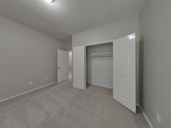 Building Photo - 8039 Branson Park Ln