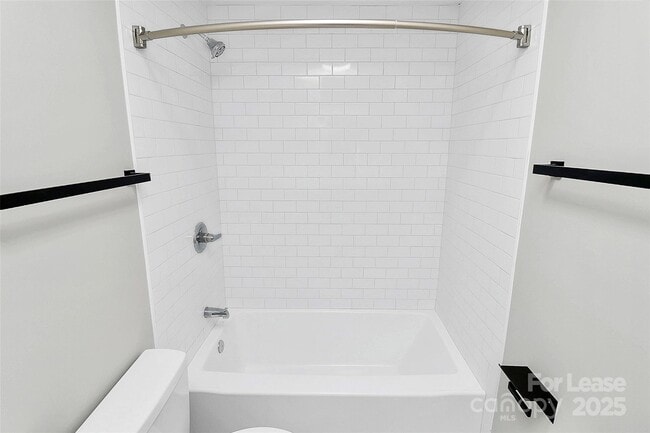 Building Photo - 3516 The Plaza