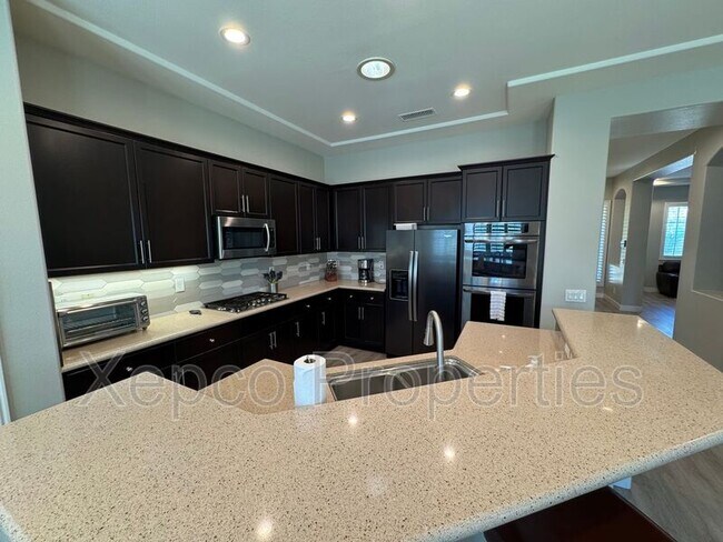 Building Photo - 137 Traviso Dr