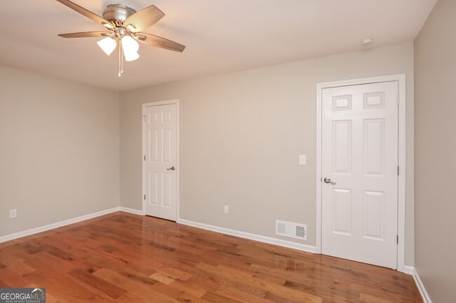 Building Photo - 122 Trickum Hills Dr