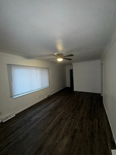 Building Photo - 2219 Woodford St