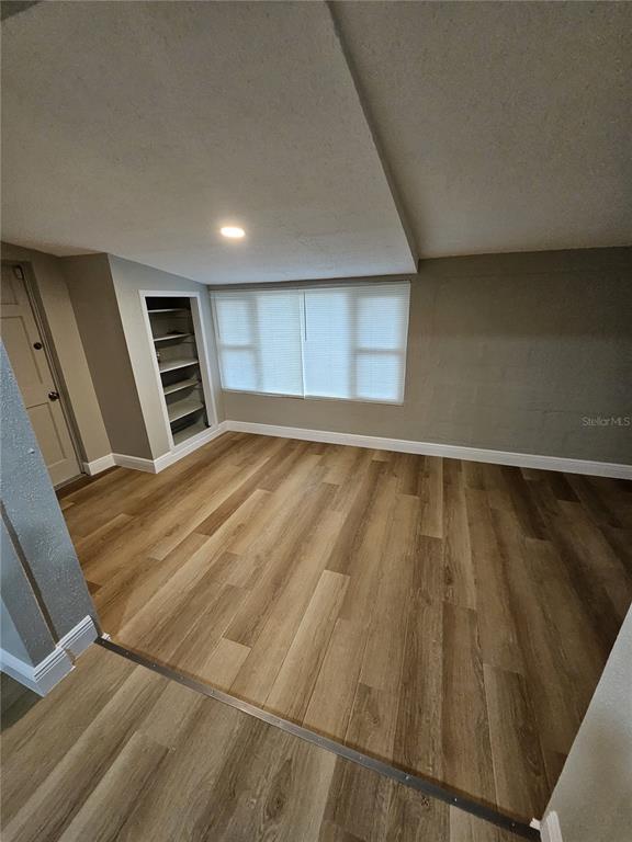 Building Photo - 90 Sky Ln