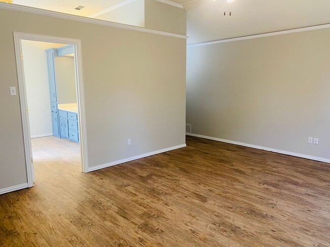 Building Photo - Pre-Leasing - 4 bed 2.5 bath - Frenship ISD