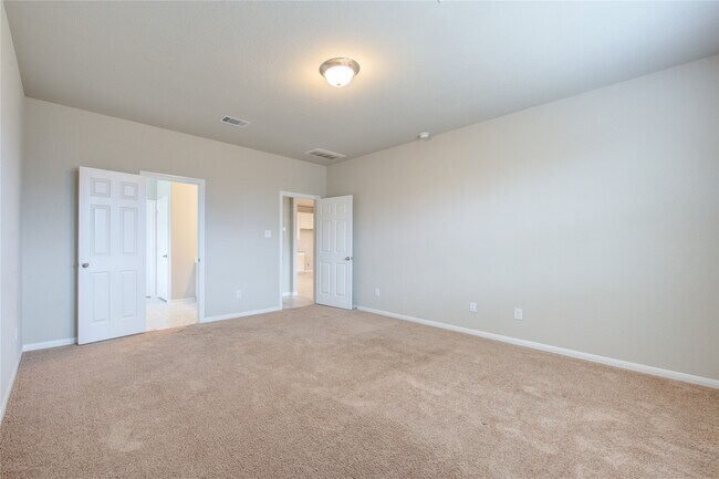 Building Photo - 26019 Steele Flower Dr