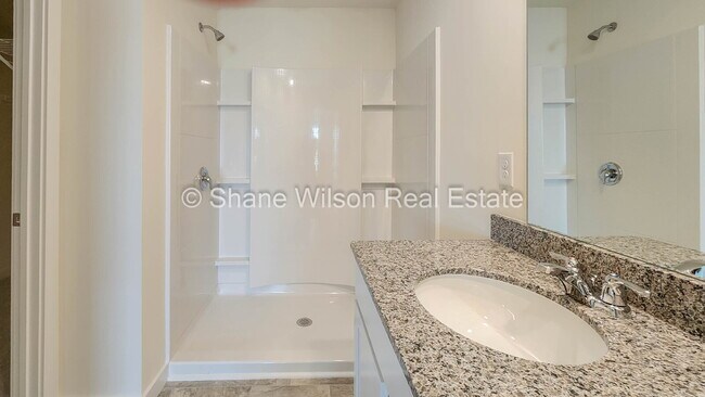 Building Photo - Recently built 4-Bedroom Home with 2.5 Baths in Dalton - 2,382 Sq Ft of Comfort!