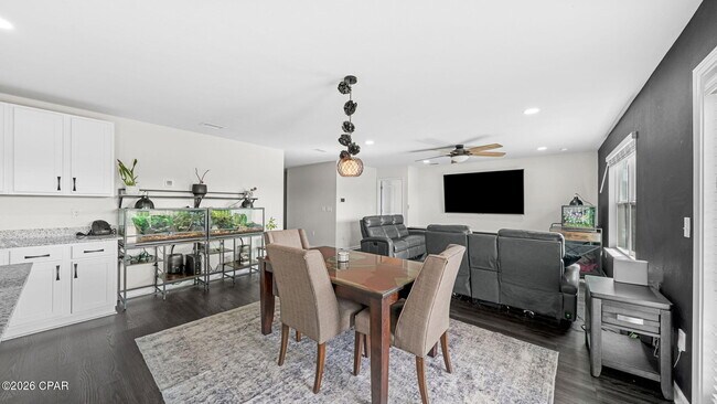 Building Photo - 217 Hodges Bayou Plantation Blvd