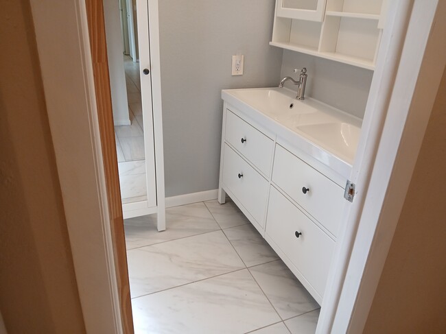 Building Photo - 5682 45th Ave N