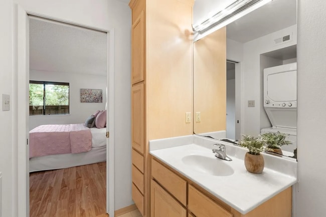 Building Photo - Bathroom completely remodeled and Duel pan...