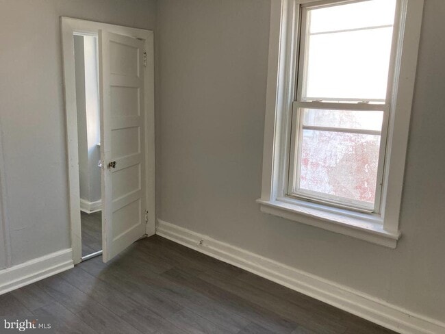 Building Photo - 131 E Roosevelt Blvd