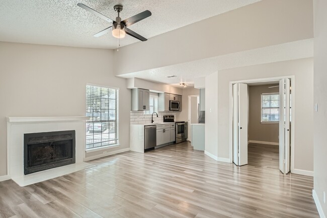 A4 Renovated - 1 Bed 1 Bath - Rise at Highland Meadows