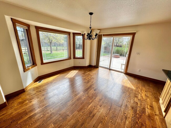 Building Photo - 3 bed, 3 bath Home in Poudre Overlook Neig...